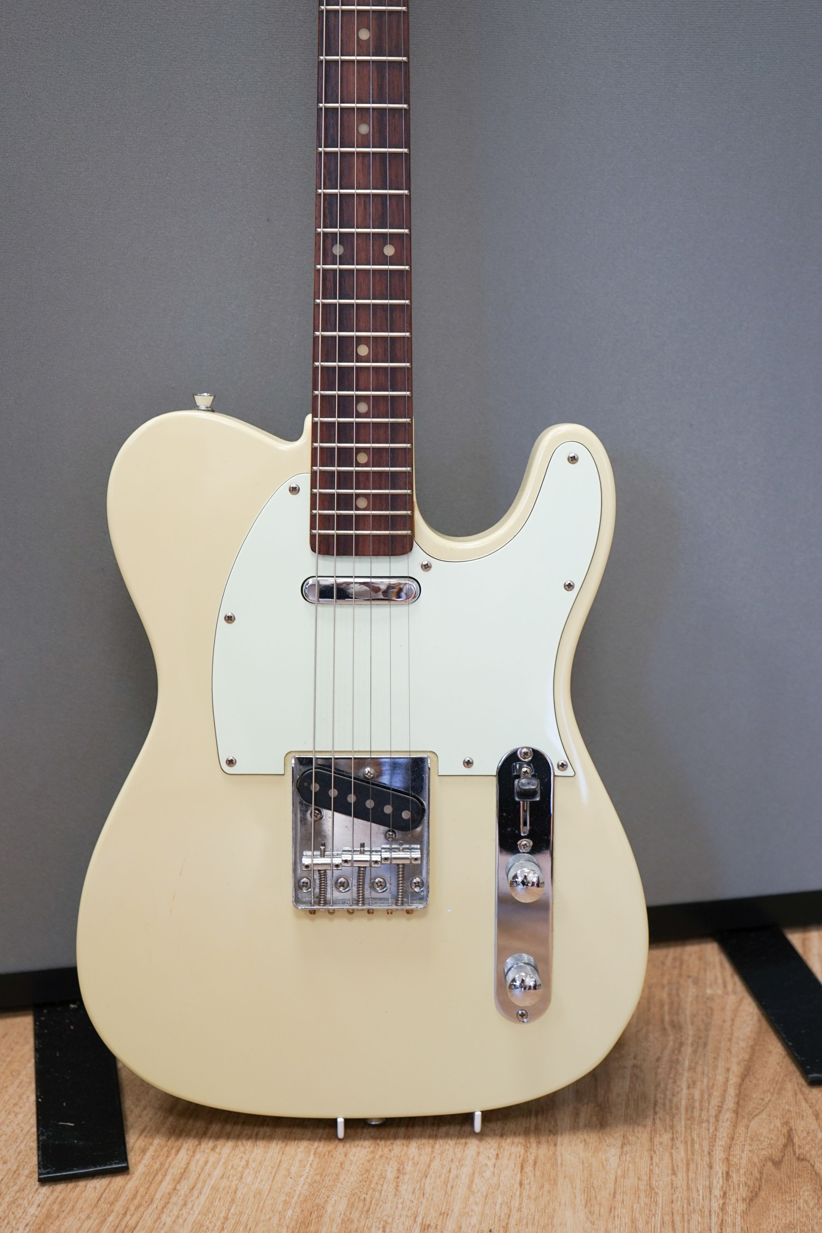 A Telecaster Copy electric guitar, no brand name